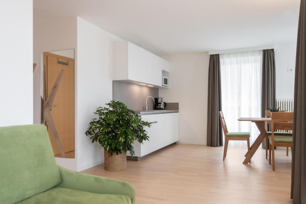 מונטניה Residence Haus Heinrich מראה חיצוני תמונה